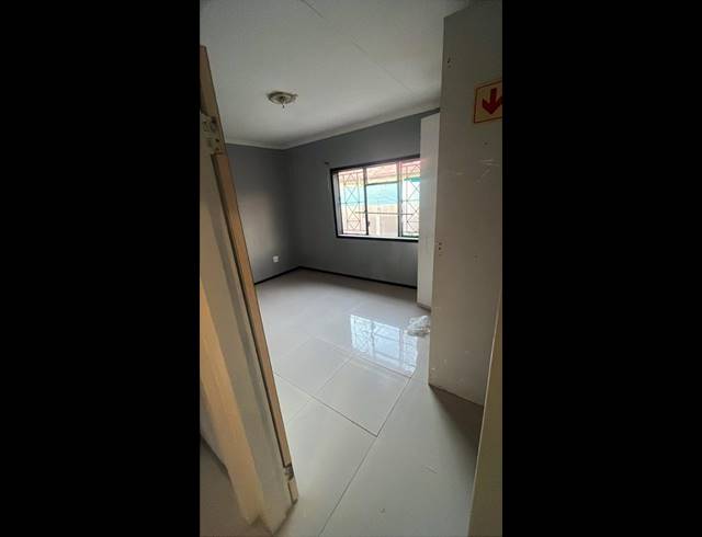3 BEDROOM HOUSE FOR SALE IN ALBERTVILLE